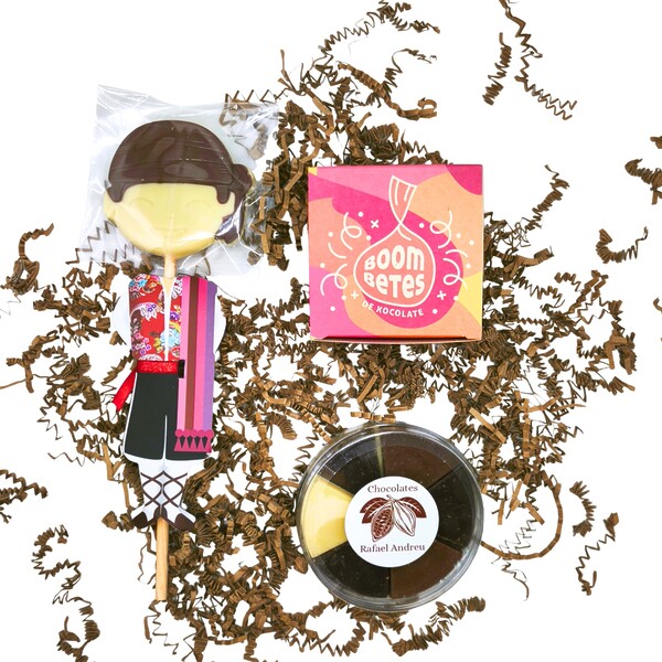 Cesta gourmet fallero con chocolate artesanal valenciano blanco, con leche y negro, pack regalo sin alcohol para Fallas