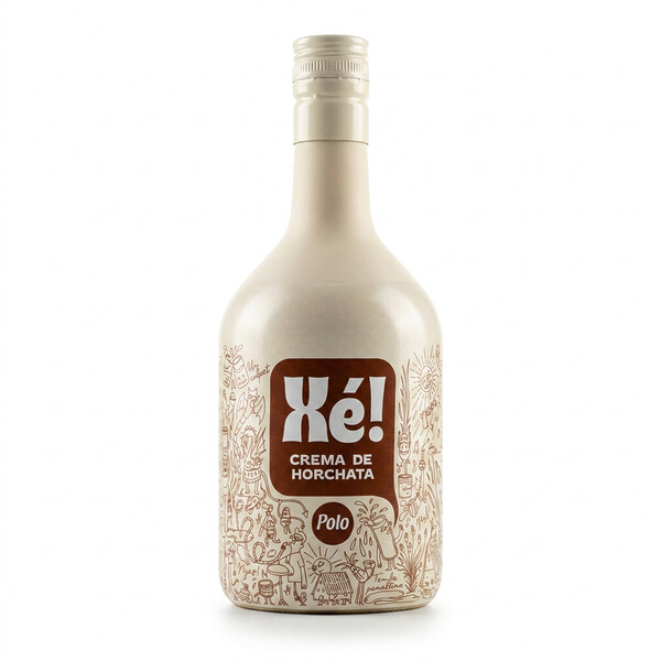 Botella de Licor de Horchata Polo 70 cl sobre fondo claro