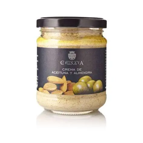 Crema de aceitunas verdes y almendras
